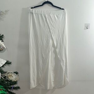 silky and flowly white  pants skirt